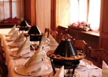 Die Veranstaltung «Der längste Tatarenhut» im Hotel Bären Guttannen