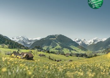 Ferienregion Gstaad erhält Auszeichnung als Swisstainable Destination Level III – Leading