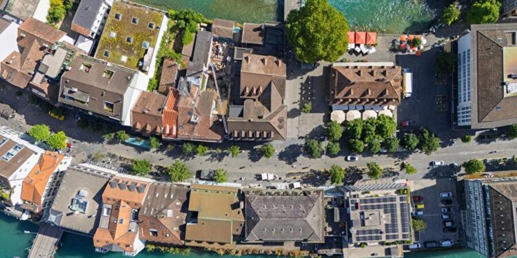 Gelungener Pilotversuch: Mehr Aufenthaltsqualität und weniger Verkehr in der Thuner Innenstadt